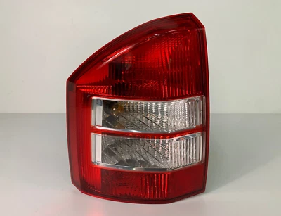 Luz trasera halógena para conductor izquierdo Jeep Compass 2007 2008 2009 2010 lámpara de freno OEM Foto 1 de 4