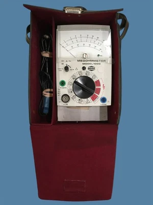 Megohmímetro AEMC Modelo 1000 con Estuche Foto 1 de 4