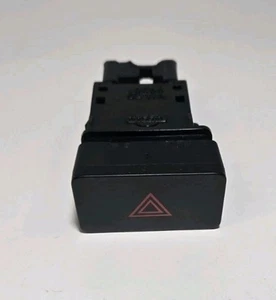 2004-2015 Nissan Armada/Titan 25290-9FD0A Hazard Light Warning Switch OEM - Foto 1 di 3