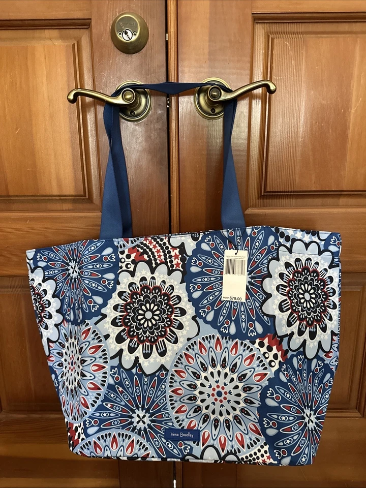 2020 Vera Bradley Lighten up Large Family Tote Fireworks Medallion With Tags