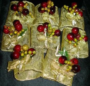 "URLAUB 8ER SET URLAUB SERVIETTENRINGE IN BOX-DECKEN SIE IHREN TISCH STILVOLL" - Bild 1 von 7