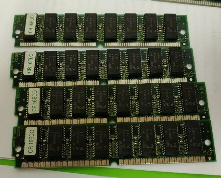 4x MT 16MB EDO 60ns Memory Modules (8 chips single sided) - Image 1 of 1