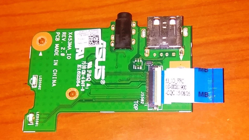 ASUS X553MA SCHEDINO USB PORTA delle AURICOLARI CON CAVO cod 1935 - Immagine 1 di 1