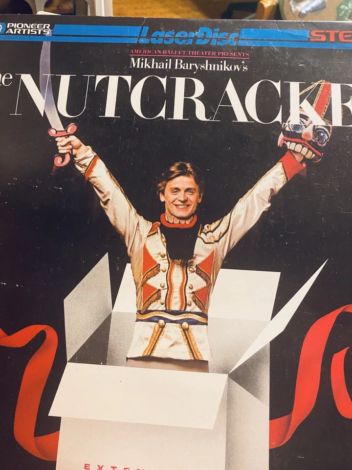 The Nutcracker (Milhaud Baryshnikov’s)—-Laserdisc Foto 1 de 1