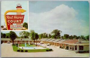Rest Haven Court Springfield Missouri Postcard D777