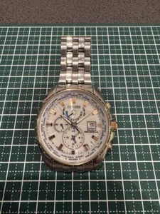 USED CITIZEN Eco-drive Stainless Steel H820-T021701 Case Size 5.5 ×4.5cm Watch - Picture 1 of 3