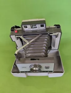 Vintage Polariod 320 Camera (Camera) - Picture 1 of 10