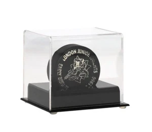 Nuevo soporte de vitrina de disco de hockey acrílico BCW Deluxe - Imagen 1 de 3