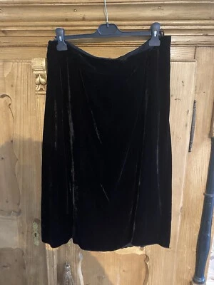 Max Mara Black Velvet Skirt - BNWL - 14/16 - Image 1 of 4