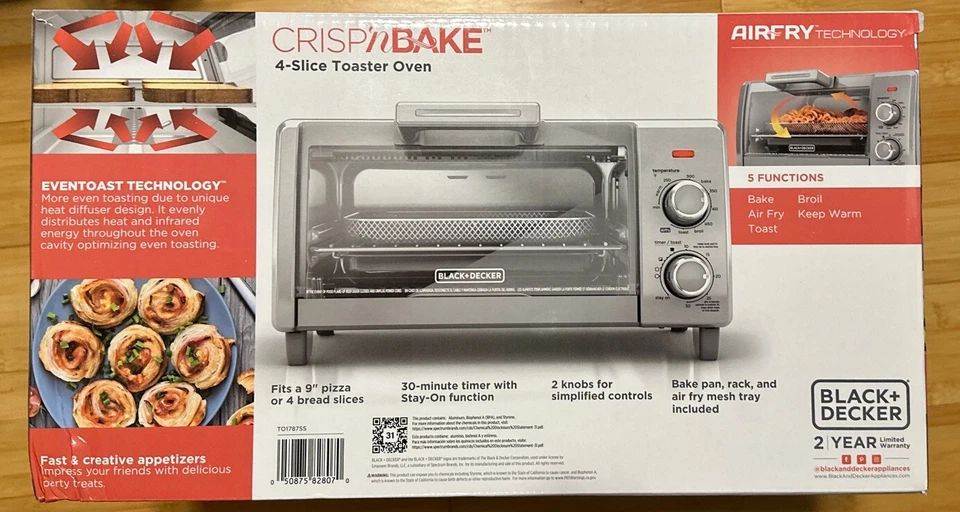 BLACK+DECKER Crisp ‘N Bake Air Fry 4-Slice Toaster Oven Silver & Black TO1787SS - Image 1 of 1