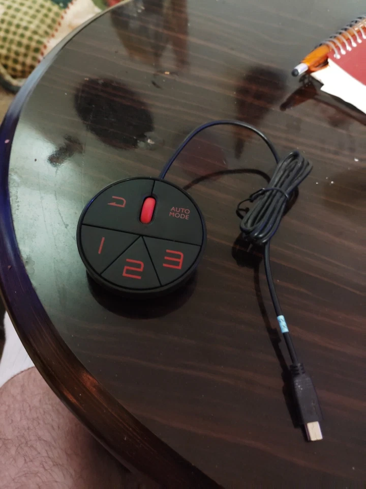 Excellent Condition For 20 Dollars Ben Q Monitor Switch - Image 1 of 2