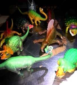 24 DINOS groß 19,90 oder Multirabatt beachten - Bild 1 von 3