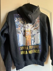 Gildan Heavy Blend Hoodie “Mamba Mentality, Mamba Forever” Black Youth L - Picture 1 of 6