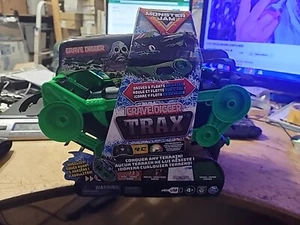 Monster Jam, Official Grave Digger Trax All-Terrain Remote Control Vehicle NEW - Picture 1 of 6