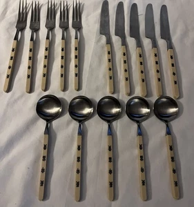 Utensili vintage 15 pezzi anni '40 Orleans acciaio inox manici bachelite Giappone - Foto 1 di 14