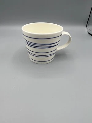 Taza de té de café blanca a rayas azules Royal Doulton Pacific, 3 1/4" de alto, 4" de diámetro Foto 1 de 4