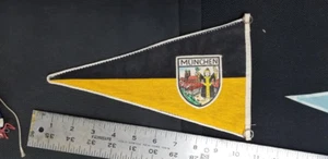 VINTAGE Munchen / Bayern FABRIC PENNANT FLAG 10 x 6 - Picture 1 of 1