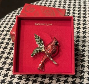 Macy's Holiday Lane Red Cardinal Bird On A Limb Enamel Pin / Brooch NIB - Picture 1 of 3