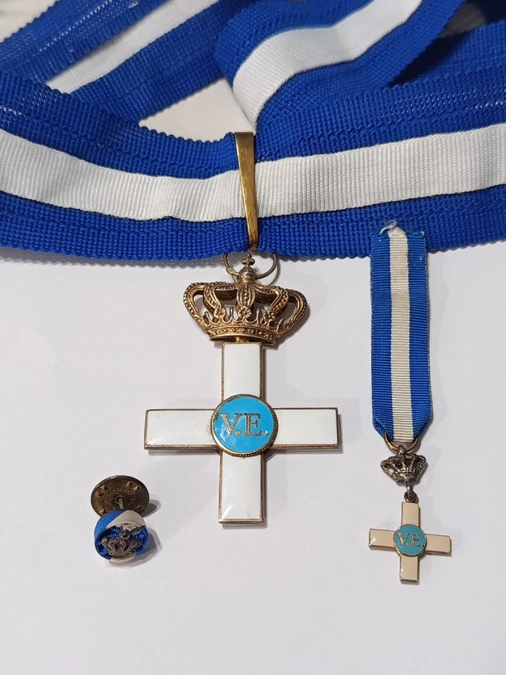 ANTICA Decorazione medaglia Ufficiale Ordine Al Merito Dei Savoia OMS CROCE - Immagine 1 di 4