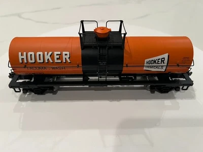 Atlas O-Scale 2-Rail 11,000 Gallon Tank Car Hooker #1280 9203-2 - Image 1 of 4