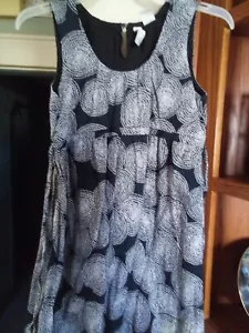 Mädchen Kleid Gr. S (6-7) schwarz mit weißen Zierkreisen, ärmellos, Old Navy - Bild 1 von 4