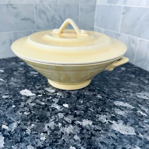 Harlequin Vintage Yellow Casserole w/Lid HLC WV USA 1938-1959 Fiestaware - Picture 1 of 10