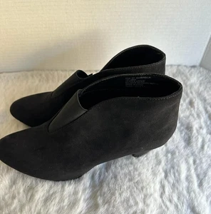 East 5th Quintella Ankle Boots Womens 9.5 Black Faux Suede Heeled Bootie - Picture 1 of 7