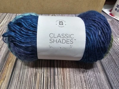 Universal Yarn, Classic Shades FERN, 197 Yds., MEDIUM - Image 1 of 3