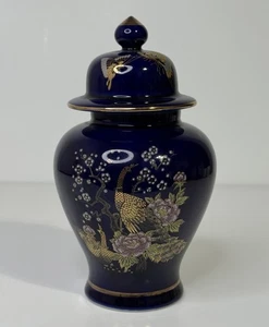 Vintage Cobalt Blue Ginger Jar Peacock Floral Gold Trim Japanese 6” With Lid - Picture 1 of 12