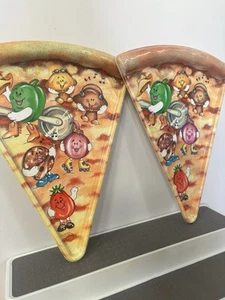 2 x VINTAGE Deborah Mallow Pizza Slice Plastic Party Plates Made In USA - Picture 1 of 8