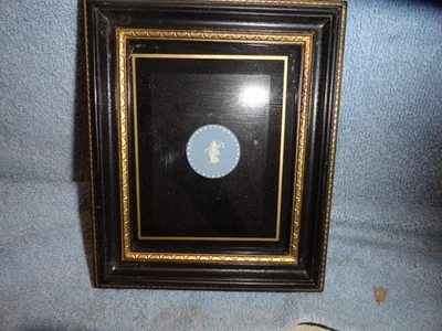 wedgwood medallion. In 5.5 x 6.5 inch frame - image 1 of 4