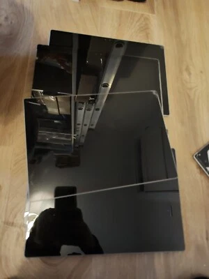 Faulty MICROSOFT SURFACE PRO 5 1796 i5-7300 8GB RAM 256GB SSD   - Image 1 of 2