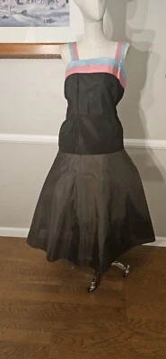 Base para vestir vintage de los años 50 hecha a mano como está Foto 1 de 4