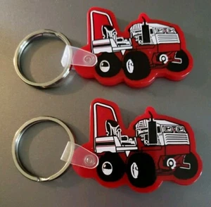 LOT OF 2 VENTRAC RED TRACTOR SHAPED KEYRINGS - Picture 1 of 2