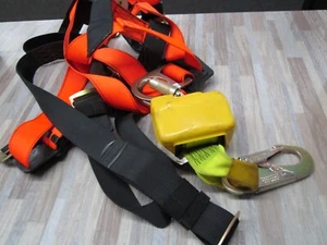 ARRESTA PERSONAL FALL ARREST DEVIDE FCP 459 8FT HARNESS BARELY USED - Picture 1 of 9