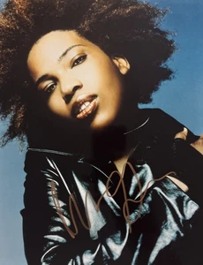 Autographed Photo Macy Gray Signed Picture Singer Actress Neo Soul Reset Tour - Picture 1 of 6