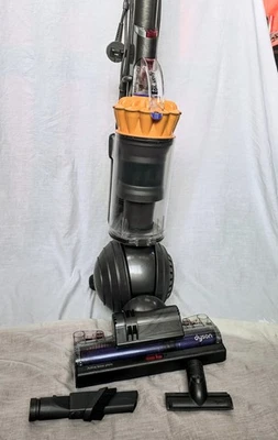 DYSON BALL DC40 ANIMAL (( FULLY CLEANED))  + TOOLS  UPRIGHT VACUUM CLEANER  - Image 1 of 4