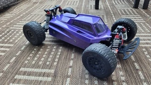 RODILLO/DESLIZANTE TRAXXAS BACKSLASH 4X4 SIN ELECTRONES USADO - Imagen 1 de 17
