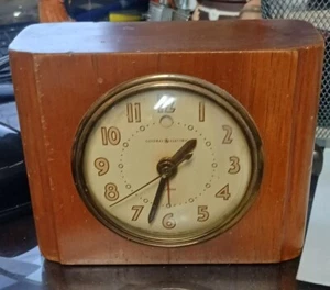 Beautiful GE General Electric Desk Clock Model Art Deco Mid Century Stunning - Picture 1 of 4