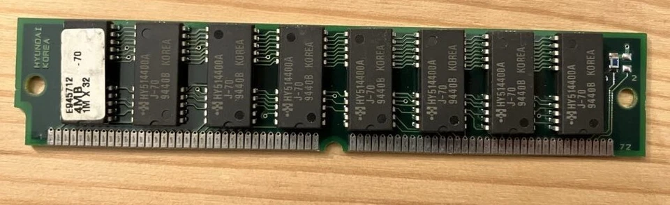 Vintage Hyundai Electronics 4 MB 72-pin SIMM RAM Memory Module - 70ns  - Image 1 of 2
