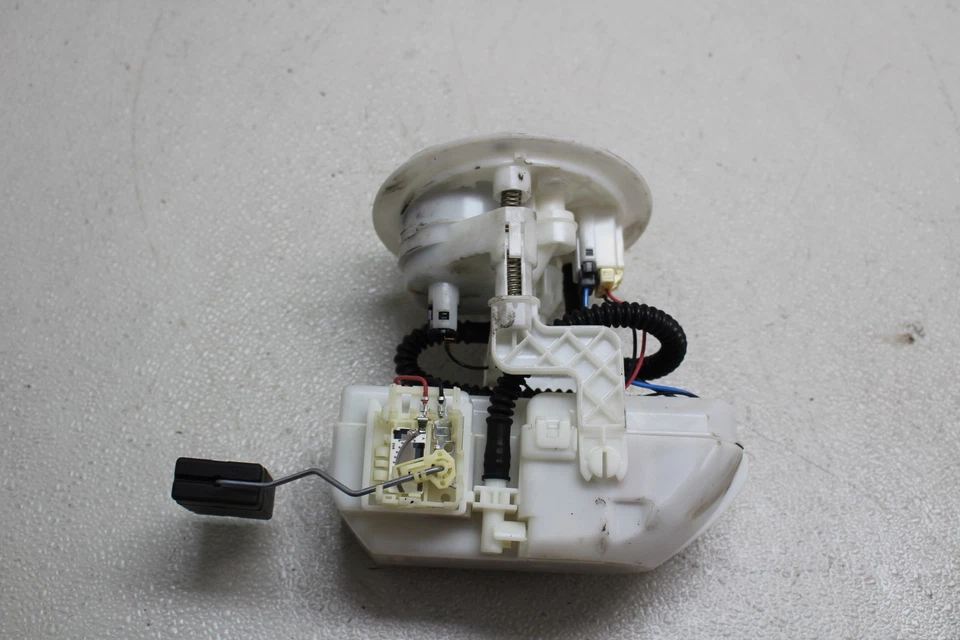 Bomba de gasolina Honda Goldwing 1800 GL1800 2012-2017 (probada) Foto 1 de 4