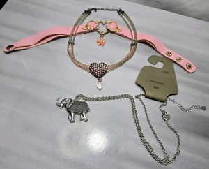 Lote de joyas #10 - Tonos de color rosa/plateado de colección a MOD - 3 collares - artículos inmobiliarios - Imagen 1 de 14