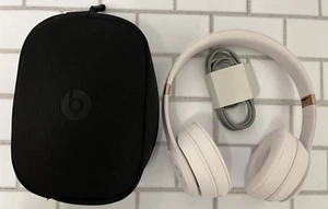 AURICULARES INALÁMBRICOS SOBRE LA OREJA BEATS SOLO 4 ROSA NUBE*PROBADOS *CON ESTUCHE - Imagen 1 de 17