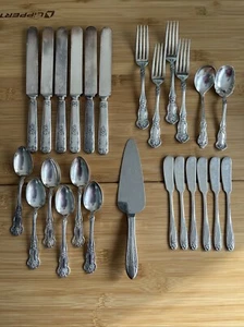 VTG Rogers Co Flatware 12 DWT Floral Set 25 Dinnerware & Serving - Picture 1 of 19