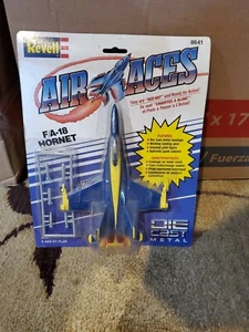 Vintage metal REVELL Air Aces F/A-18 Hornet! 8641 - Picture 1 of 5