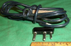 Unusual Vintage 3-Pin Phono Plug & Wire (1950's) No. 2 - Picture 1 of 4