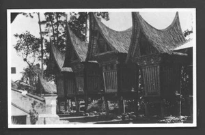 Minangkabau Schuppen rppc TOYO Sumatra Indonesien 1920er Jahre - Bild 1 von 1
