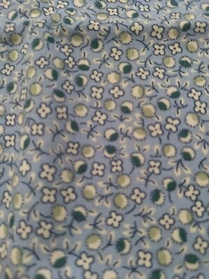 10" Thimbleberries 3's Company  Quilt Fabric  JC31 - Image 1 of 3