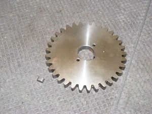 ACORN SUPERGLIDE 120/130 STAIRLIFT GENUINE REPLACEMENT MOTOR DRIVE GEAR - Picture 1 of 6
