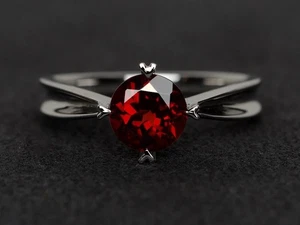 925 Sterling Silver Round Cut Garnet Gemstone Art Deco Women Ring Duty Free - Picture 1 of 4